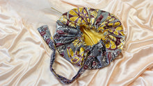 Load image into Gallery viewer, Satin Hair bonnet- Regular size- 3 prints